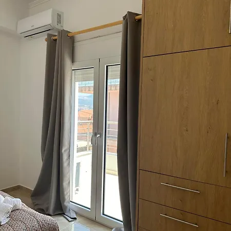 Marathon Apartment Lixouri